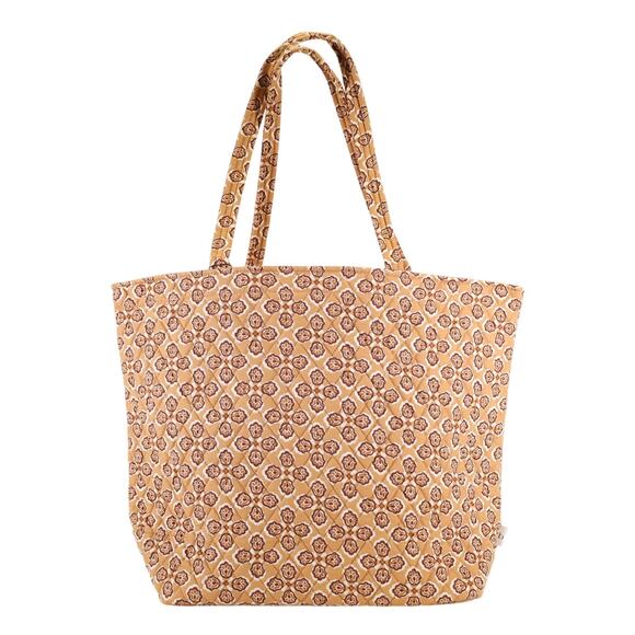 Vera Bradley Cotton Quilted Grand Tote - Butter Cookie Medallion Apple Cinnamon - Picture 1 of 5